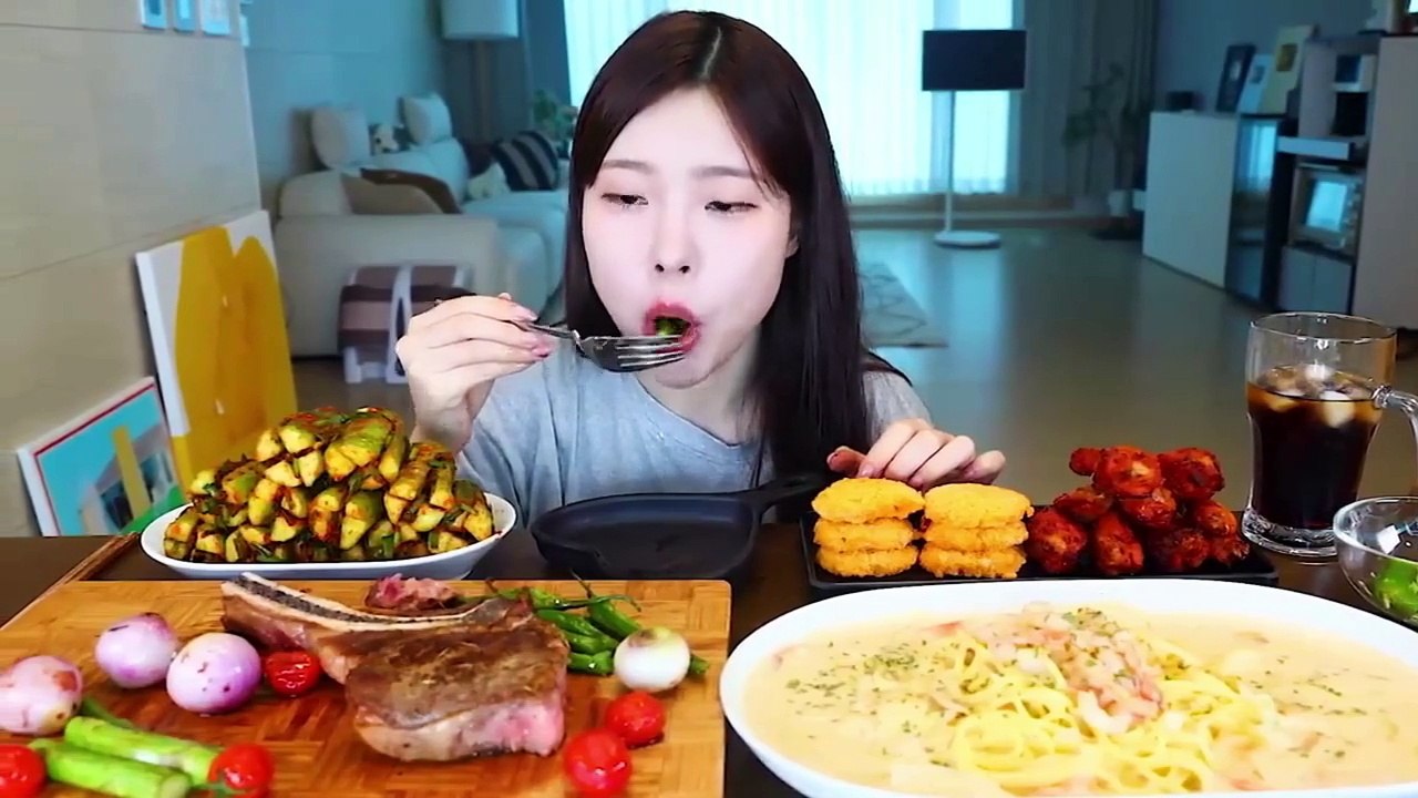 ASMR MUKBANG Huge Tomahawk Steak Shrimp Cream Pasta French Fries Chicken Eating