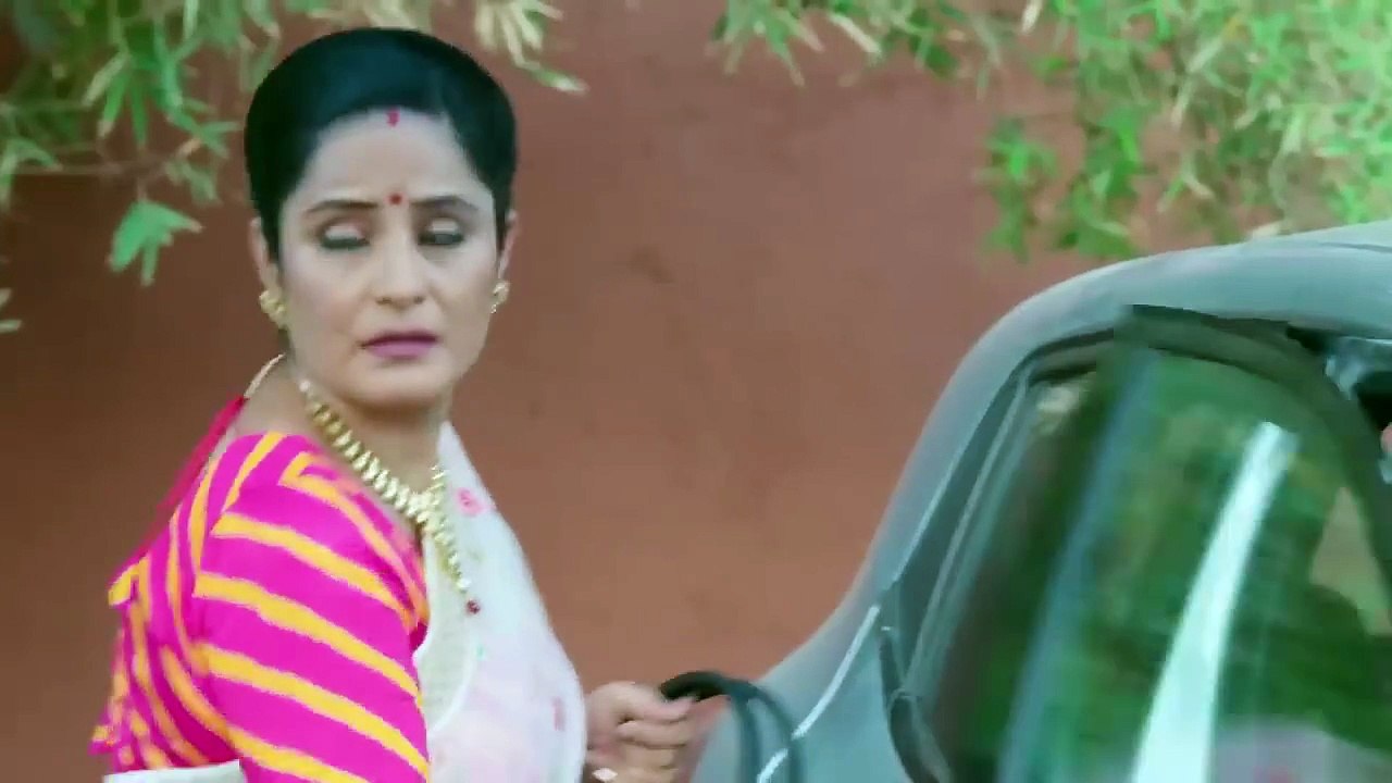 42. Naati Pinky (Ki Lambi Love Story), en español