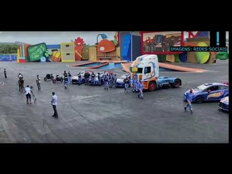 Bolsonaro no parque de diversões; assista