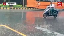 दिल्ली NCR में मानसून की आहट, कई इलाकों में हो रही झमाझम बारिश, देखिए तस्वीरें