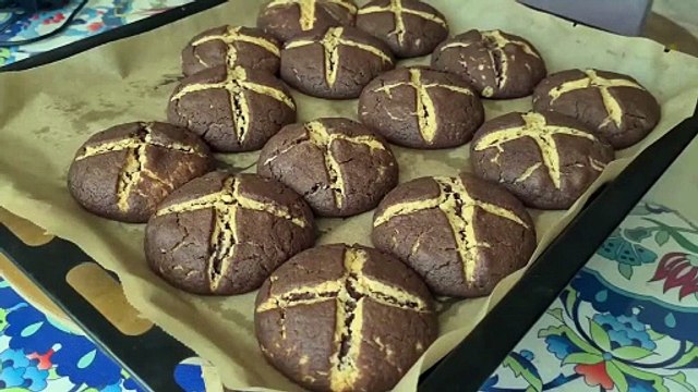 1 TEPSİ havada BİTTİ 🏅ÇAYINIZIN yanına BAYATLAMAYAN Kolay Sıvıyağlı KURABİYE TARİFİ