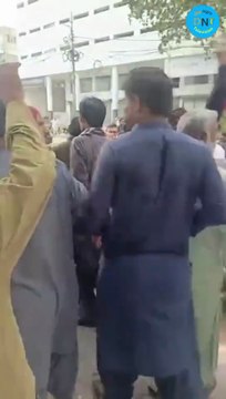 Government Sindh servents protest at Karachi press club for Allowances