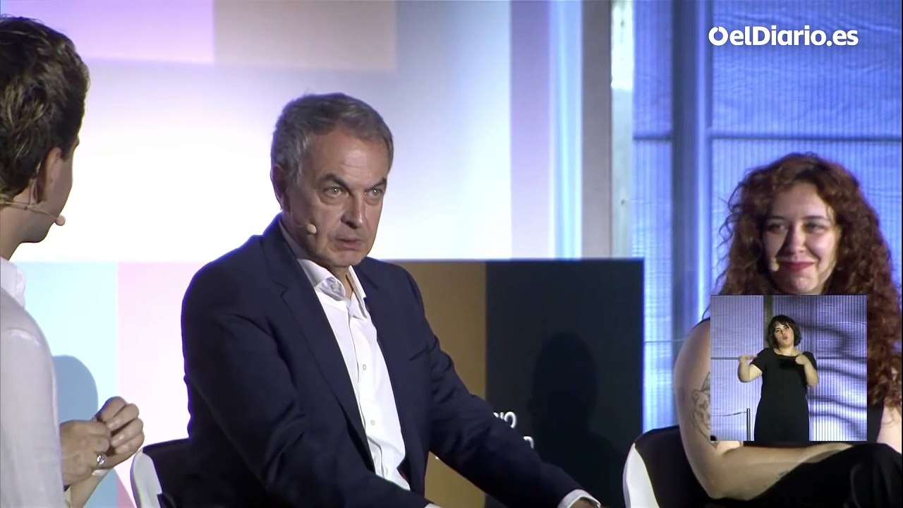 Zapatero: "Los obispos salen ahora a pedir elecciones, ¿por qué no lo hicieron en los 40 años de dictadura de Franco?"