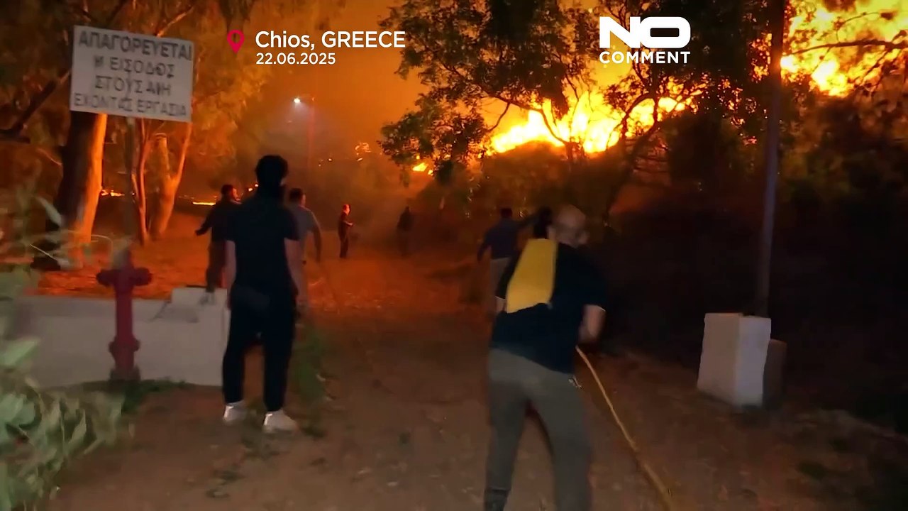 Griechenland: Feuerwehr kämpft weiter gegen Brand auf Chios, Evakuierungen ausgeweitet