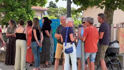 Occupation d'une école par les parents à Saint-George-Haute-Ville