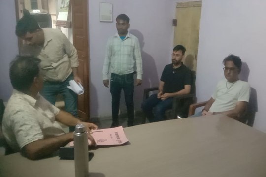 swm news: एसीबी की गंगापुर में एंट्री, तहसील में पंजीयन बाबू व दलाल एडवोकेट दबोचा