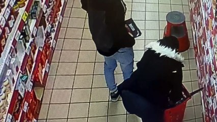 Investigados por robar productos de un supermercado de Arroyo