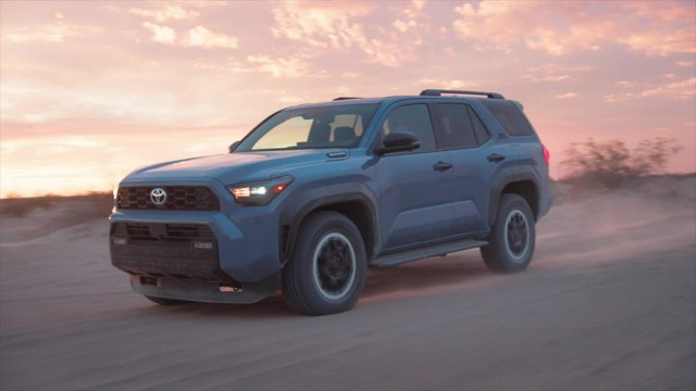 2025 Toyota 4Runner TRD Off-Road Premium Heritage Blue Driving Video
