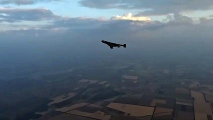 Video: Oekraïense Mi‑24 volgt kamikazedrone Geran‑2 van dichtbij
