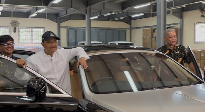 Hasil Lelang Rolls-Royce, Kemensos Akan Bangun Rumah Keluarga Miskin