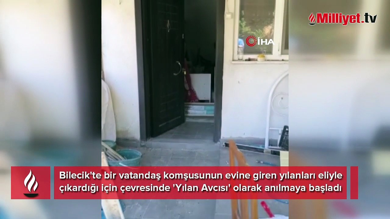 Komşusunun evine giren yılanları eliyle çıkardı, adı 'Yılan Avcısı' oldu