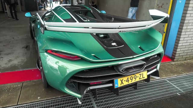 Koenigsegg Jesko Attack Plus - Powerslides, Accelerations & Revs !