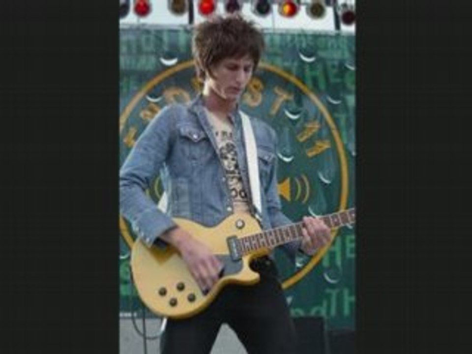 Nick Valensi - The Strokes - In her Prime (démo)