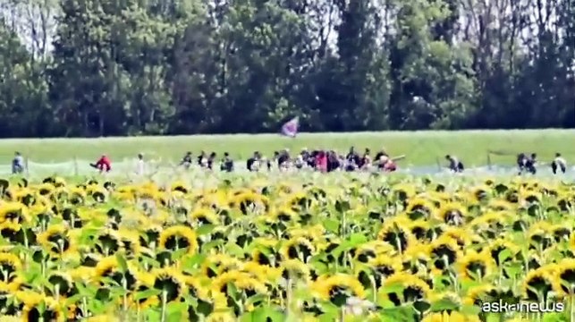 Vertice Nato, Extinction Rebellion tenta di bloccare strada aeroporto