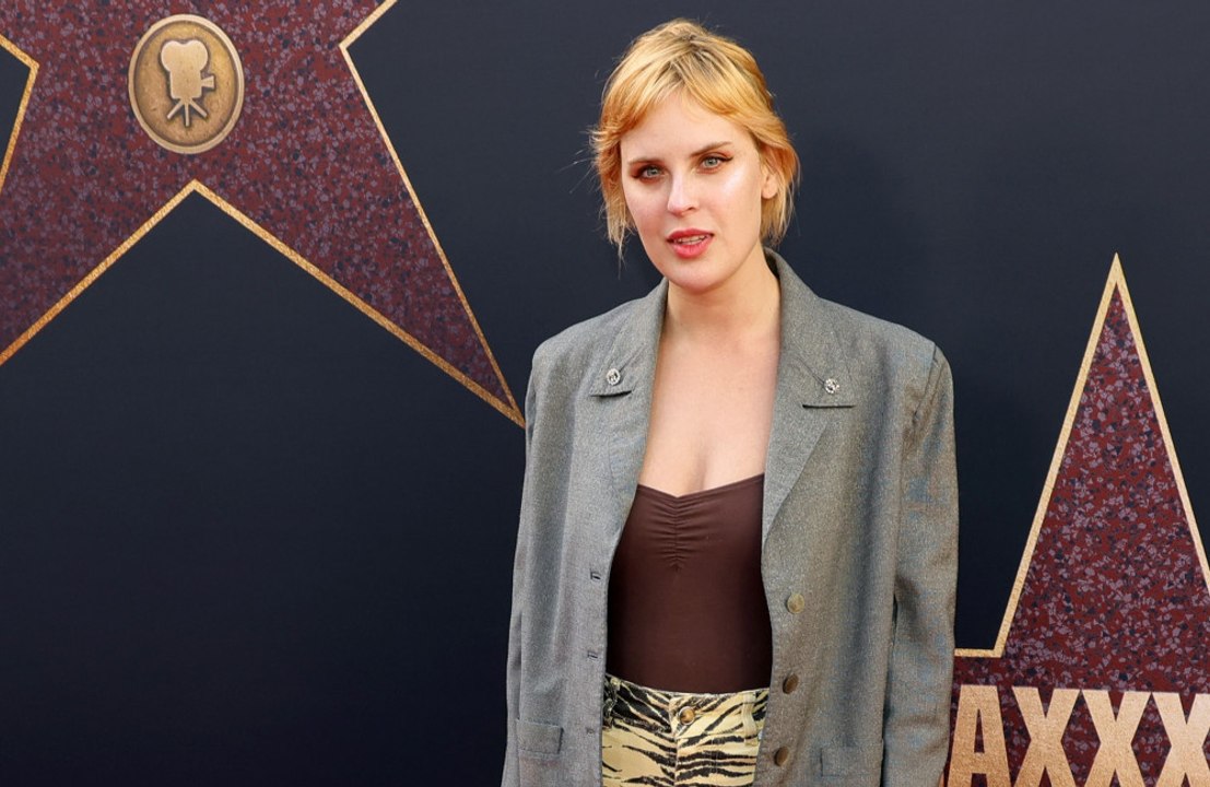 Tallulah Willis backs her decision to post photos of Bruce Willis