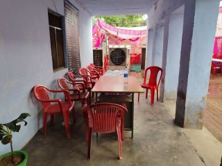 रोडवेज बस पास बनवाने के लिए भटकते रहे