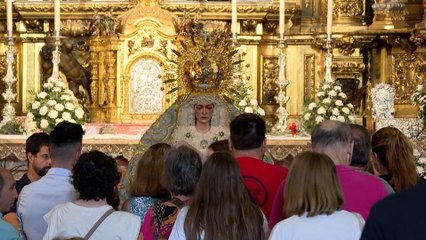 Dimisiones por la restauración de la imagen de la Esperanza Macarena