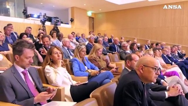 Cosmetica Italia, Serve patto strategico con le istituzioni