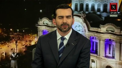 Fernández Noroña regresa de Roma tras ver al Papa para sesión en el Senado