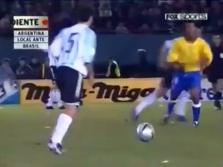 Golazo Riquelme a Brasil 2005