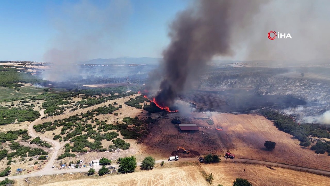 Ezine'de Çıkan Orman Yangını Dron İle Görüntülendi