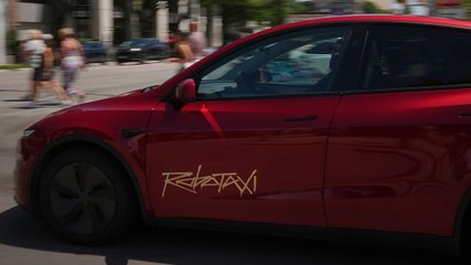 Elon Musk की Robotaxi ने तोड़े ट्रैफिक नियम