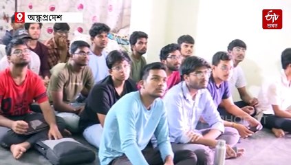 এখন গাঁৱত নীৰৱে প্ৰযুক্তি বিপ্লৱৰ চিত্ৰনাট্য লিখাত ব্যস্ত এজন প্ৰযুক্তিবিদ