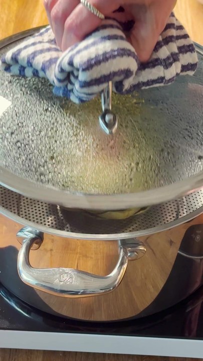 How to Prepare a Globe Artichoke
