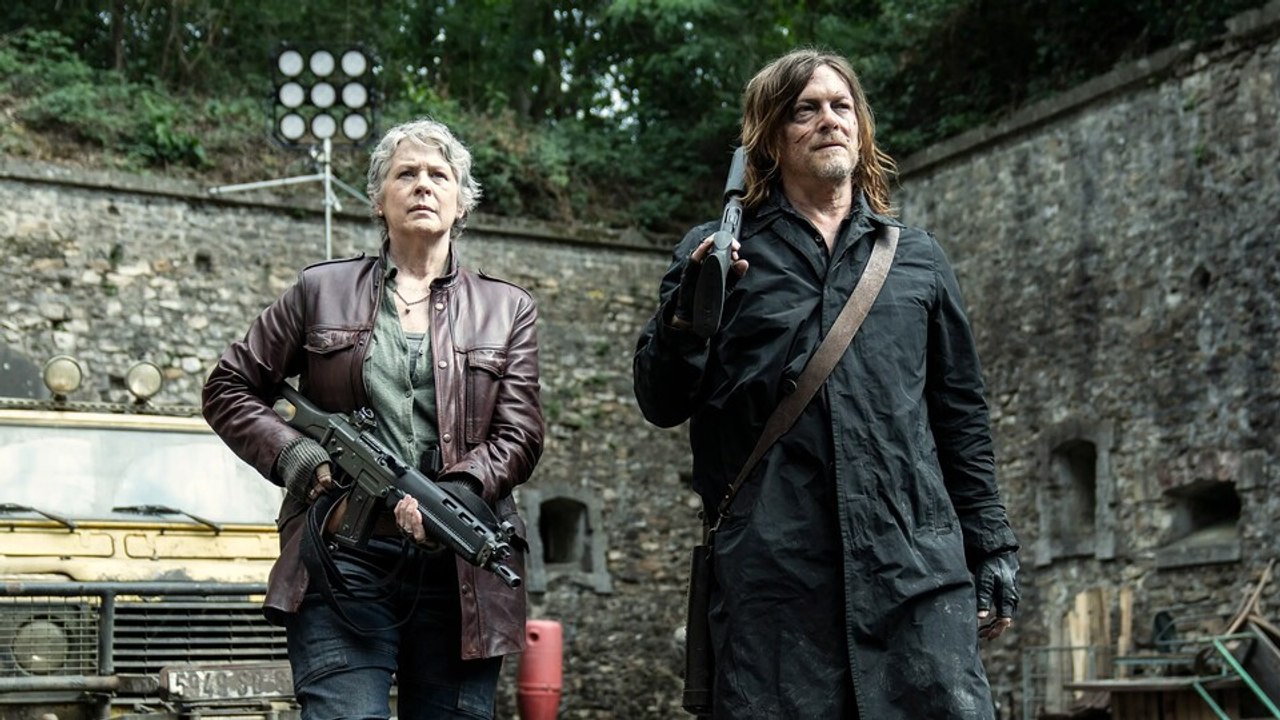 Im September geht Walking-Dead-Fanliebling Daryl Dixon in Staffel 3 erneut auf Zombie-Jagd in Europa