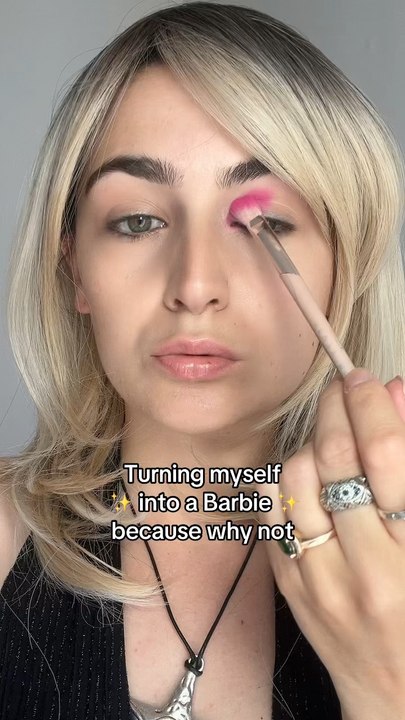 Barbie make up
