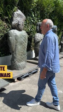 Lui, c’est Rachid Khimoune, il est artiste, sculpteur et peintre. Et pour Liik, il a ouvert les portes de son univers.Une collection riche et unique dans un lieu incroyable.