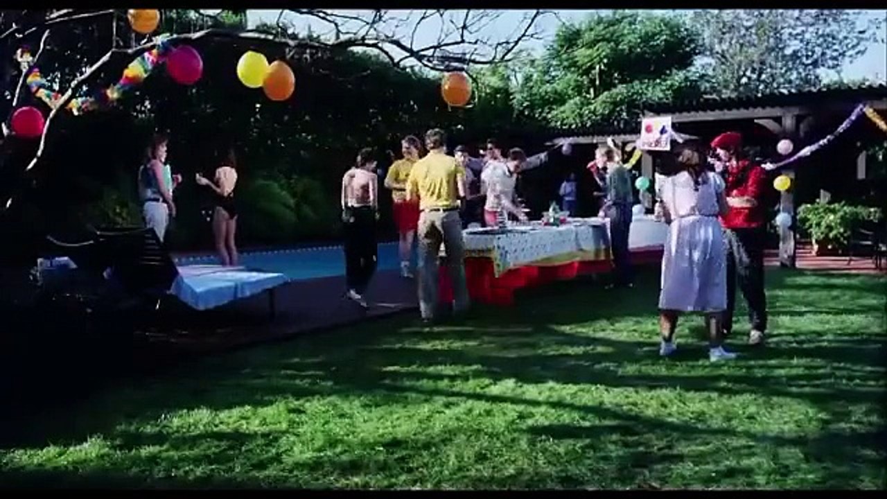 03 / PELÍCULAS INTERNACIONALES / JEAN CLAUDE VAN DAMME / RETROCEDER NUNCA RENDIRSE JAMÁS / 1985 /