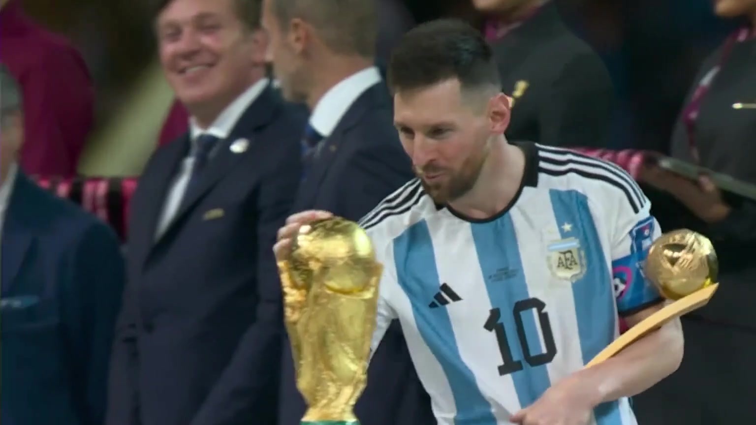 24 MESSI