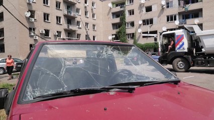 러, 우크라 중부 드니프로 타격...학교·기차 공습 11명 사망 / YTN