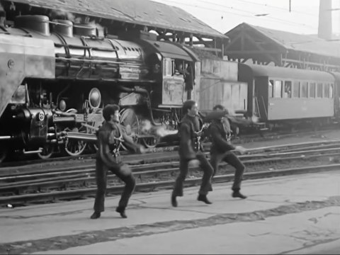 Minden percben indul egy vonat (1965)