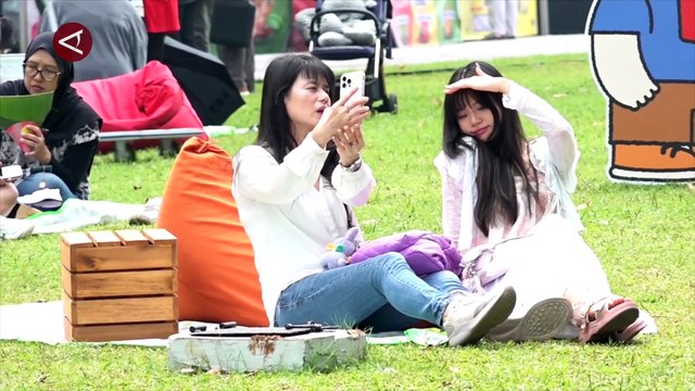 Lapangan Banteng Jadi Tempat Piknik Kekinian, Intip Keseruannya di Sini