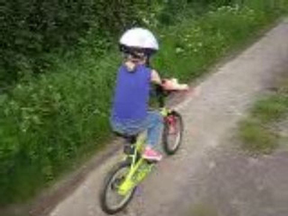Marie a velo