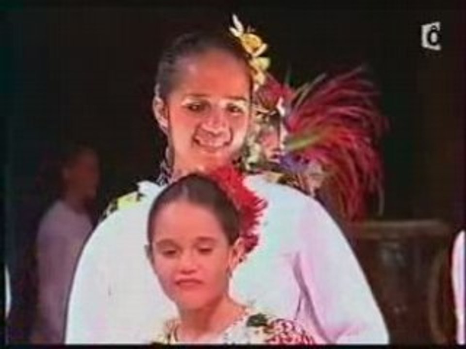 "Tamariki Poerani" durant l'élection de Miss Tahiti 2008