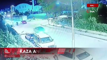 Malatya'da kontrolden çıkan motosiklet otomobilin altına girdi