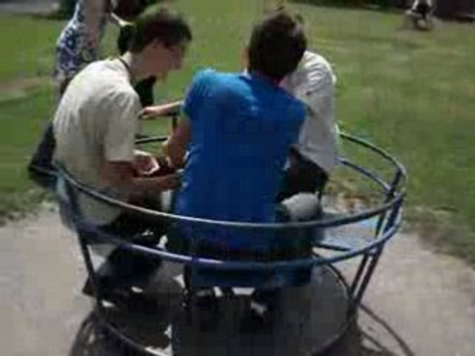 Video Tourniquet débile 2