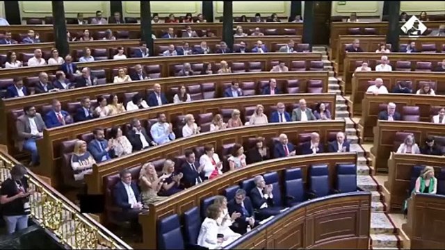 Diputados del PP tras la intervención de Bolaños: ¡Dimisión! ¡Dimisión! ¡Dimisión! ¡Dimisión!