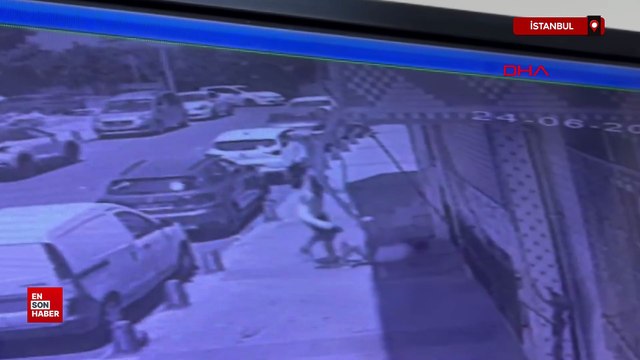 İstanbul'da zihinsel engelli çocuğu sokak ortasında darbetti