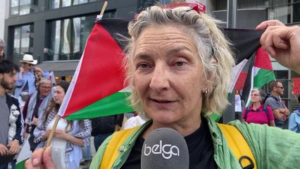 L'actrice Corinne Masiero est arrivée à Bruxelles avec la "marche citoyenne pour Gaza" pour demander à l'UE d'agir