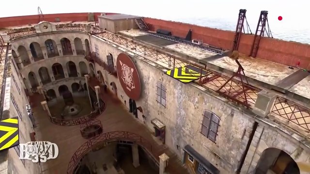 Fort Boyard : Olivier Minne présente l'émission spéciale qui célèbre les 35 ans du jeu