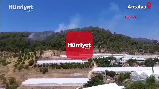 Antalya’nın Kumluca ilçesinde orman yangını