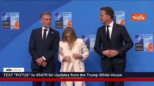 Vertice Nato, Meloni nella foto di famiglia con Rutte e Schoof