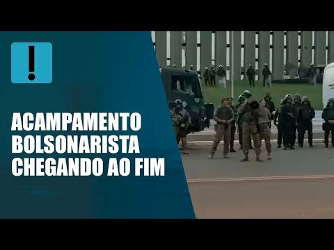 Exército auxilia na desmobilização de acampamento bolsonarista em Brasília; manifestantes são presos