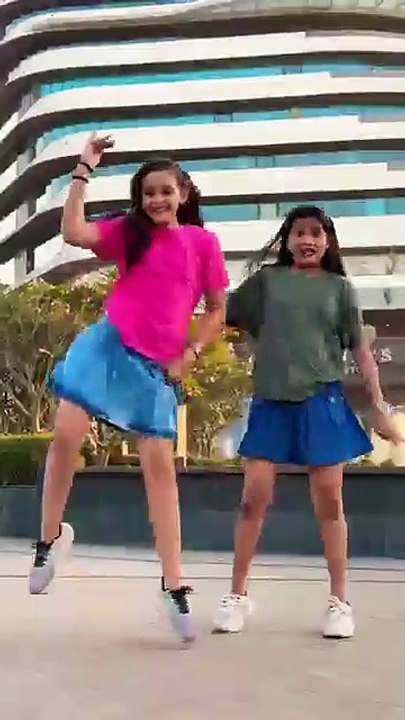 Pyar_Ke_Pench🔥#trending_#dance_#nandini091013_#shorts_#youtubeshorts_#viralvideo_#viral_#reels(360p)