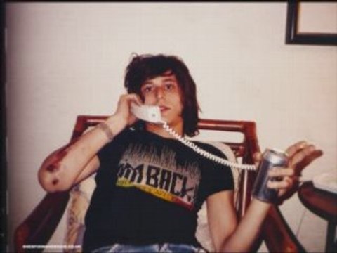 Nick Valensi 5 -The Strokes- Hard to Explain (1ere version)