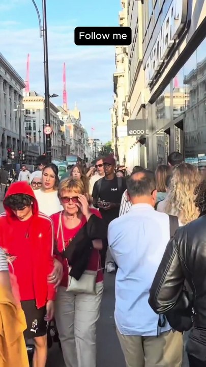 🇬🇧 No commentary, just pure London 4k vibes 🎧🚶